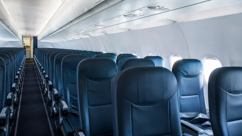 Cabina genérica de un avión comercial sin logotipos